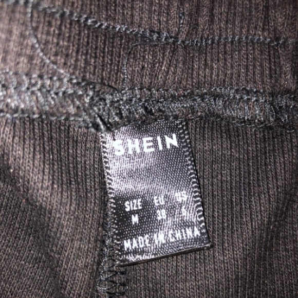 SHEIN Black Shorts - Picture 3 of 5